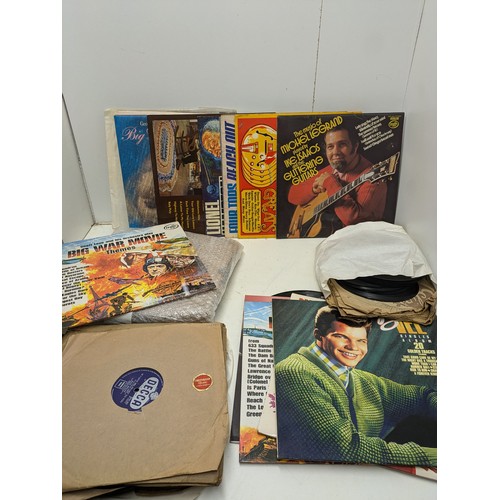 1260 - A Selection of Vinyl LP Albums