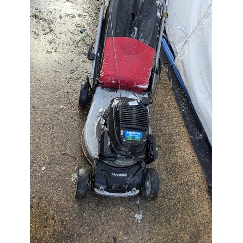 235 - A Mountfield SP465 petrol lawnmower with a Honda gcv165 5.5hp engine