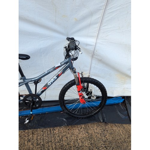 228 - An Apollo chaos children's mountain bike