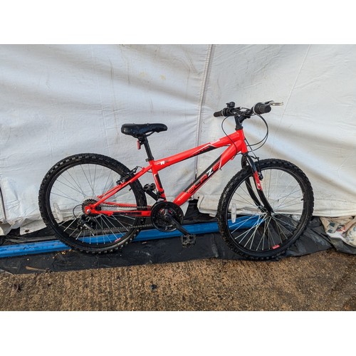 226 - Pirhana Blaze pro rxc children's mountain bike