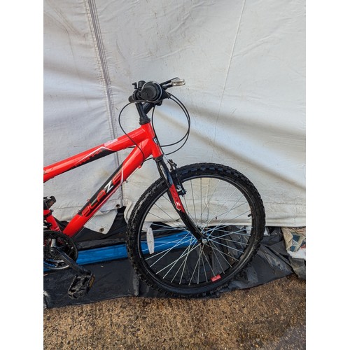 226 - Pirhana Blaze pro rxc children's mountain bike