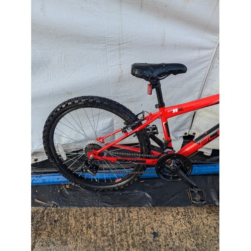 226 - Pirhana Blaze pro rxc children's mountain bike