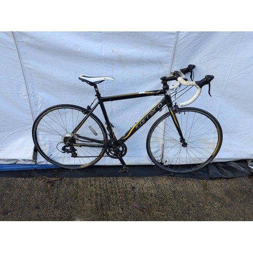 222 - A Carrera zelos 14 speed road bike