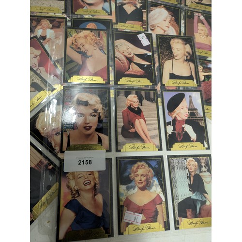 2158 - A selection of vintage marilyn monroe trading cards