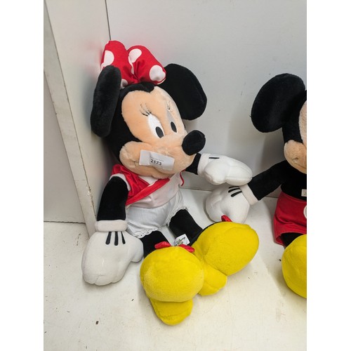 2173 - A selection of official disney Mickey and Minnie soft toys