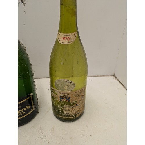 824 - A Selection of 3 vintage wine bottles - Including Alfred Gratien and