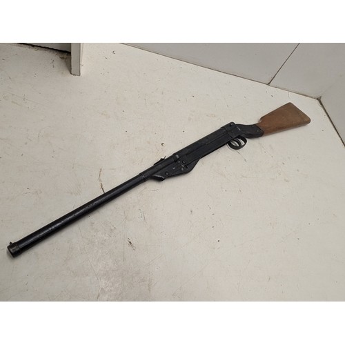 872 - A Vintage Diana Model 15 .177 Cal Air Rifle