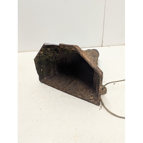 833 - A Vintage Cast Iron Gutter Hopper