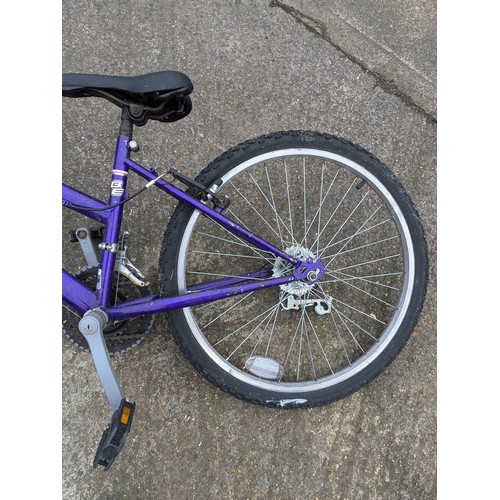 9 - A British Eagle Mirage Children's mountain bike