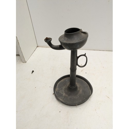 866 - An Antique Pewter Hand Lamp