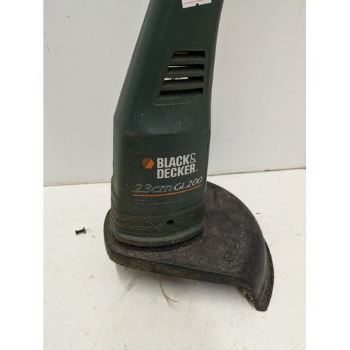 1619 - A Black And Decker Strimmer Model GL200C