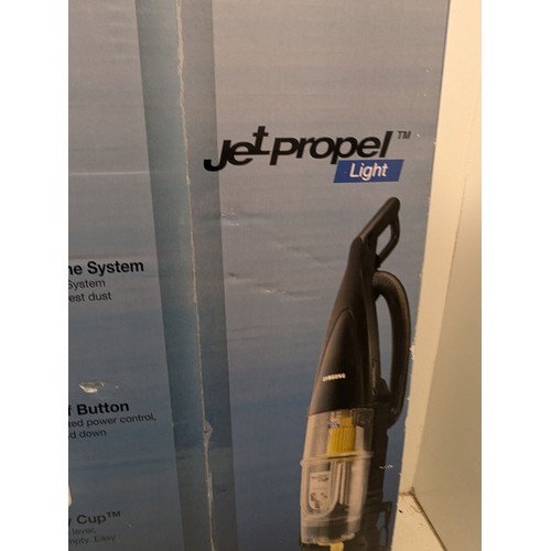 1212 - A Samsung Jet Propel Light Hoover Model Su2920 - Unused In Box