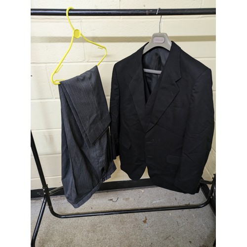 1846 - A Moss Bros Suit Jacket and Waistcoat Size 44 Regular, with moss Bros Trousers size 40R