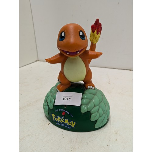 1911 - A  Official Nintendo 1999 Charmander  Figure