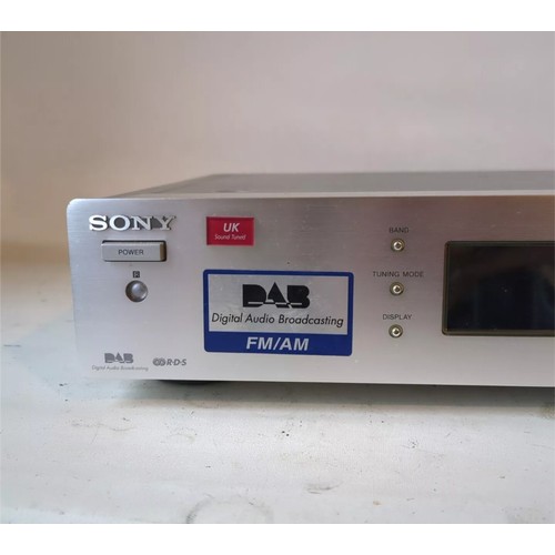 1241 - Sony ST-SDB900 QS series UK Sound Tuned DAB FM AM Tuner - Working