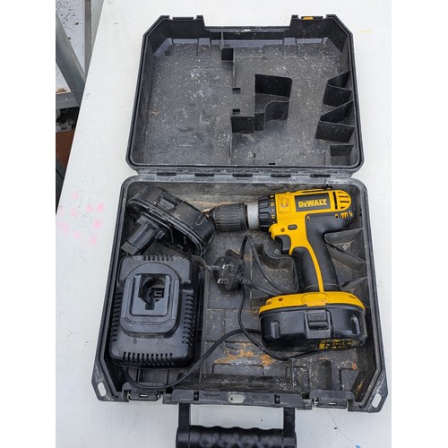 1717 - A DeWalt DC725 Cordless Drill - Powers On - 2 batteries and charger in case