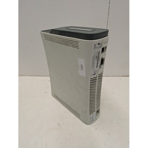 1727 - A Microsoft Xbox 360 Console