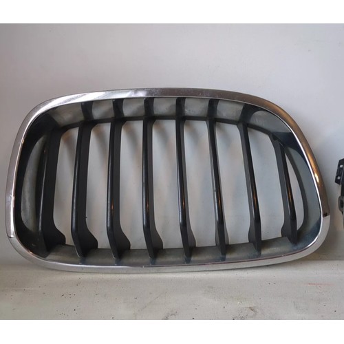 1966 - BMW 1er F20 F21 chrome Grille Radiator  7.239.021 7.239.022