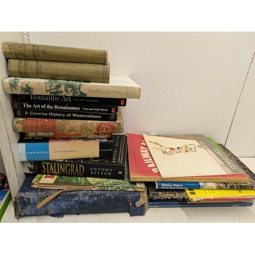 1814 - A selection of modern and vintage hardback books