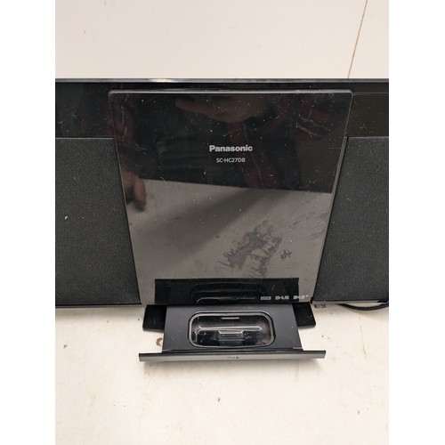 1527 - A Panasonic Model SC-HC27DB cd player system