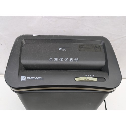 1529 - A Rexel V35 Paper Shredder