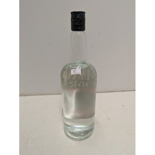 2031 - A 1 litre bottle of of romanoff Vodka