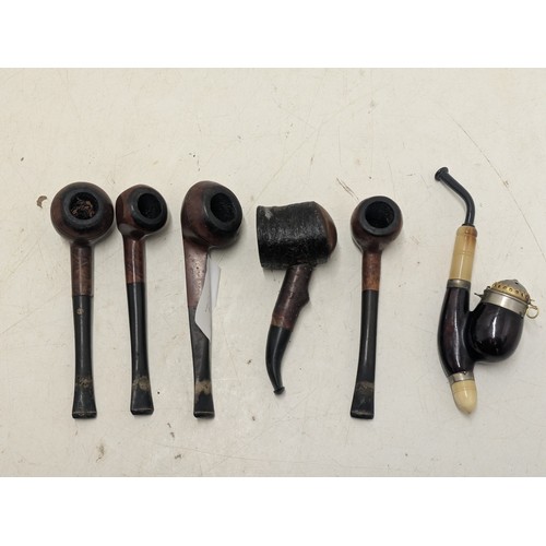 1029 - A Large Selection of various vintage Tobacco Smokers Pipes