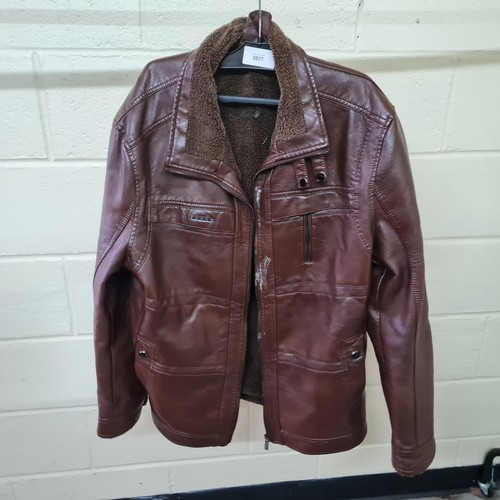 2077 - A mens FS&JP Faux Fur Lined Brown Leather Jacket Size Large