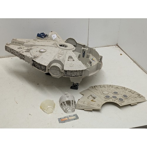 2040 - A vintage 1979 Kenner official Lucasfilm Millennium Falcon model