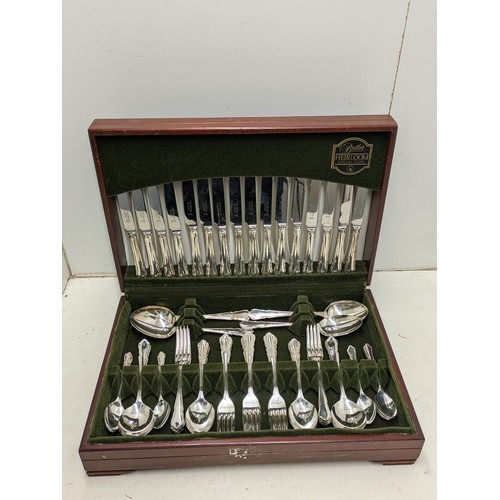 1036 - A full set of orchid royal bronze EPNS Butlers Heirloom Collection Cutlery set in a chestnut vernier... 