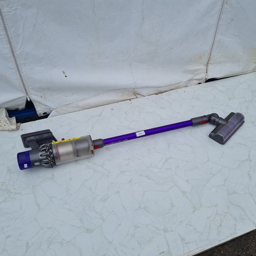 1415 - A Dyson Cyclone V10 cordless vacuum cleaner