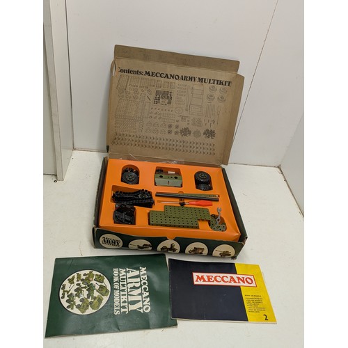 1033 - A Meccano army multi kit with manual and original box