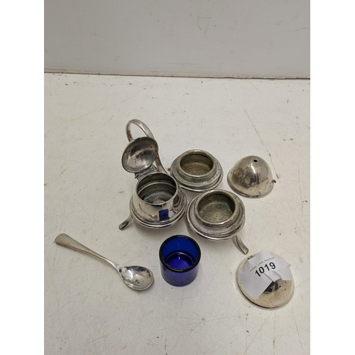 1019 - A Vintage Georgian Silver plated condiments serving set with carry caddy