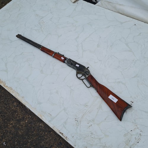 1009 - A Replica Repeating Under Lever Rifle