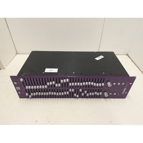 1457 - A Klark Teknik Model SQ1G Square One Graphic Equalizer