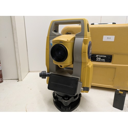 1718 - TOPCON OS-105 PRISMLESS/BLUETOOTH Surveying Total Station With 2 Batteries and Case