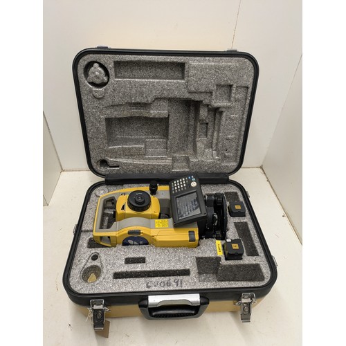 1718 - TOPCON OS-105 PRISMLESS/BLUETOOTH Surveying Total Station With 2 Batteries and Case