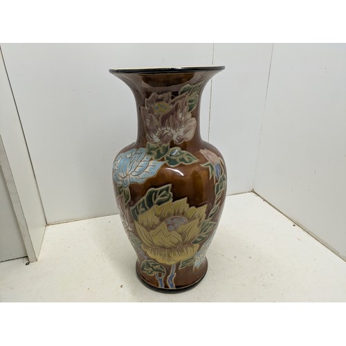 1026 - A Large Floral Designed Ceramic Flower Pot