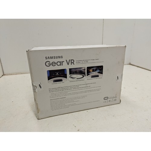 1463 - A Samsung Gear VR Headset in original box