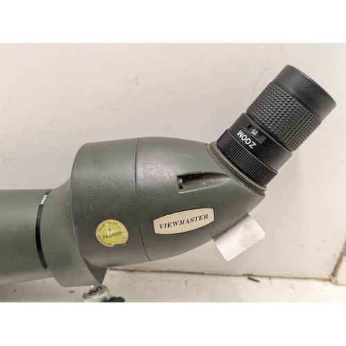 1034 - A Viewmaster Telescope with a 45x zoom and stand