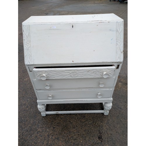 604 - A Vintage Florally engraved bureau with key, with a light blue interior