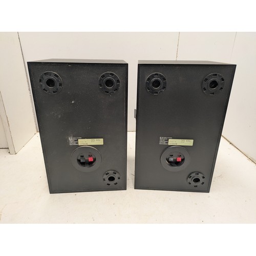 1426 - A Pair of Bang and Olufsen Beovox mcx35 speakers