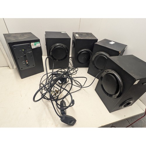 1441 - A Selection of 5 Creative powered speakers - 2 varying models including I-Trigue 3220 and Inspire T ... 