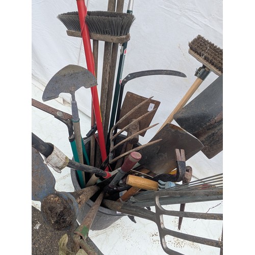 223 - A Selection of Garden Tools Including Spades, Shovels, Brushless, Shears, Etc