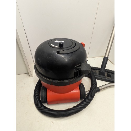 1486 - A Numatic Henry Hoover with accessories - Powers on