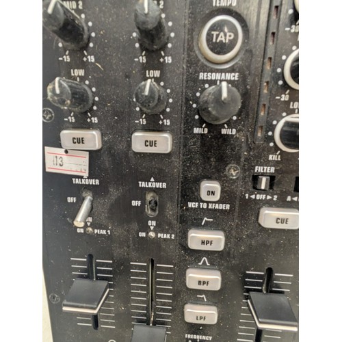 1491 - A Behringer NOX606 Mixer