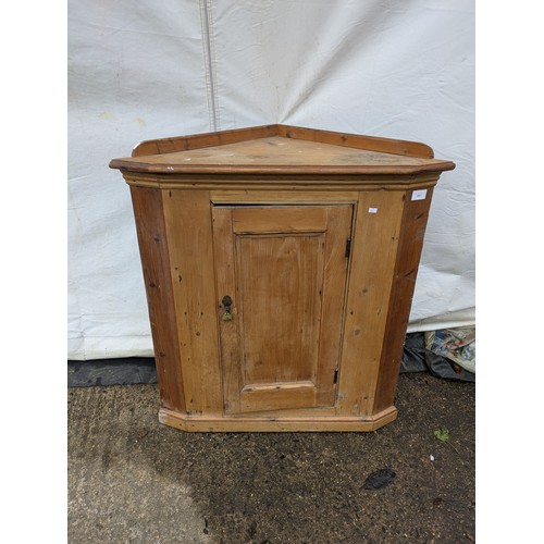 415 - A Rustic Pine Corner Cabinet With 2 Shelves and Brass Accents