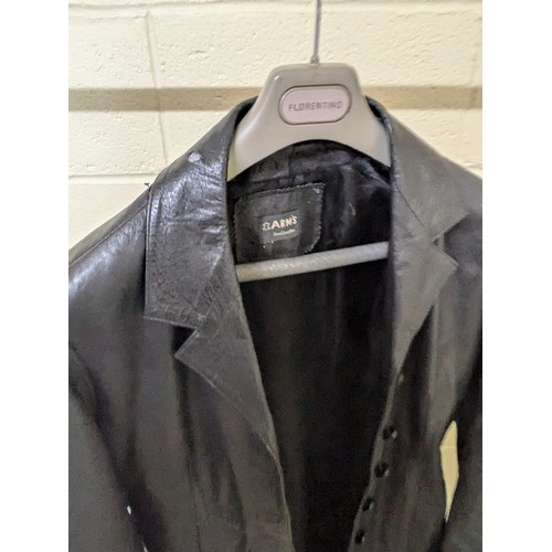 1875 - Arms Size 14 Ladies Leather Jacket