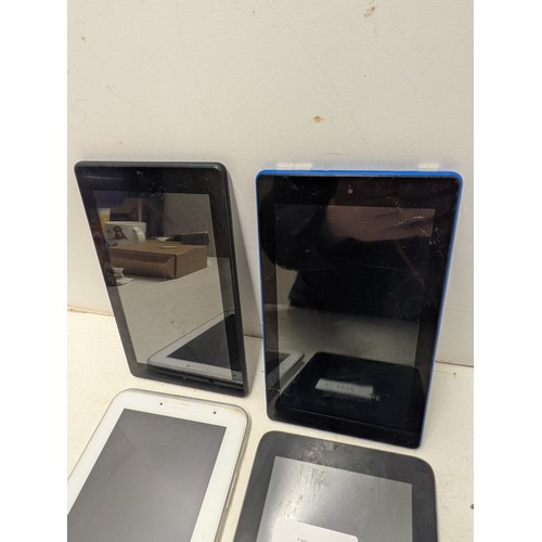 1513 - A Sele tion of 4 Tablets Including Samsung and Lenovo