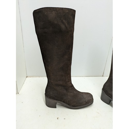 1976 - A pair of Spago EU38 Faux Suede Brown Boots